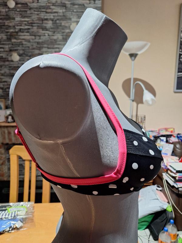 Entre Particuliers - Arena, haut de bikini, taille 36 2/5
