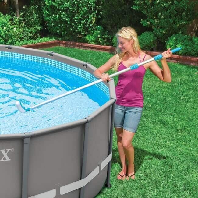 Intex 29053 - Spazzola per Pareti Curve 3/3