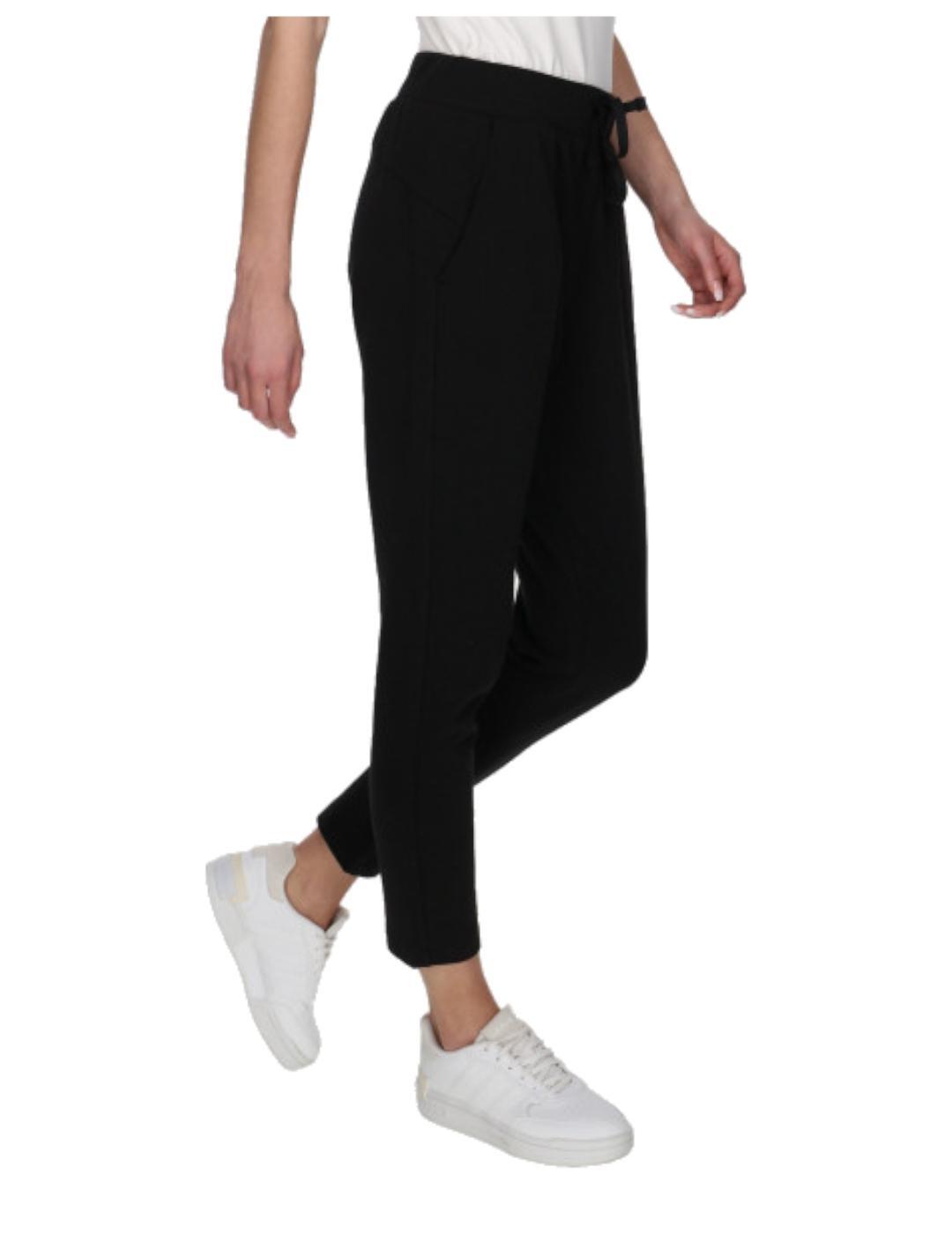 Pantaloni da donna Champion Regular fit neri. 3/4