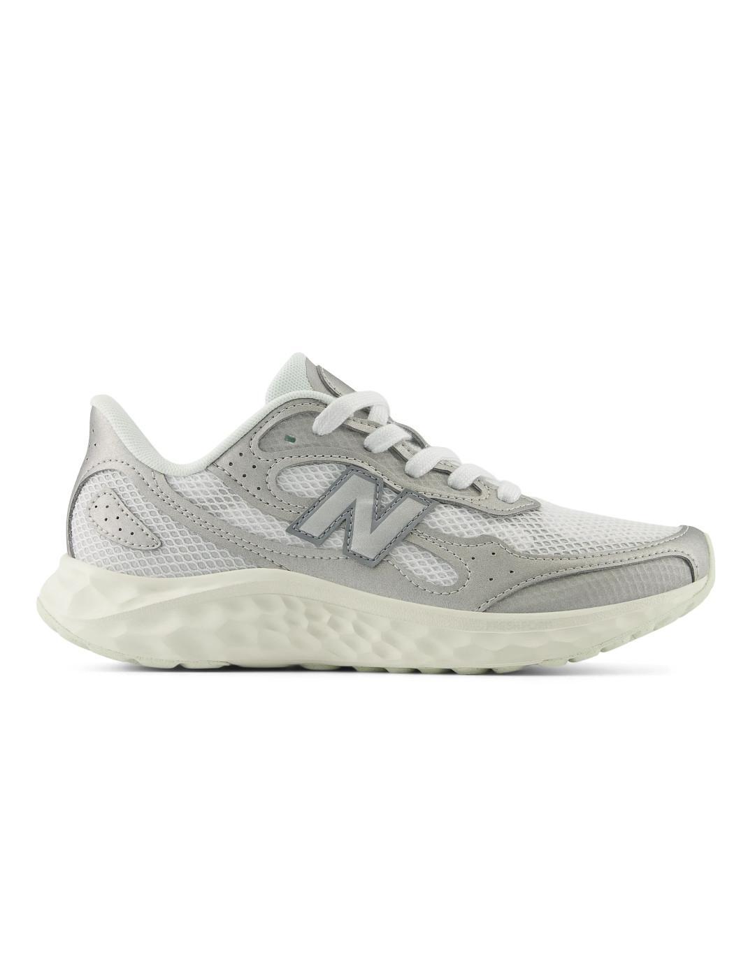 NEW BALANCE picture