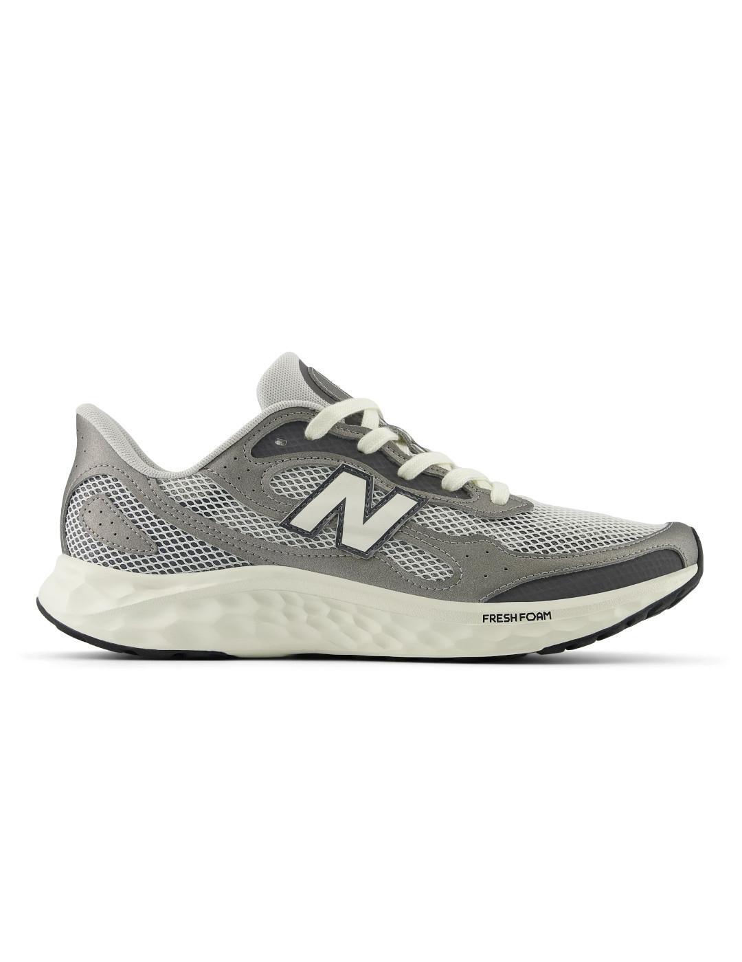 NEW BALANCE picture