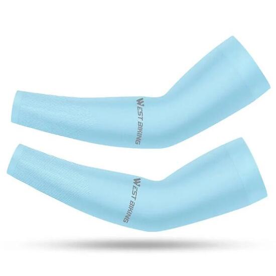 Kühlende Armstulpen aus Eisseide mit Sonnenschutz