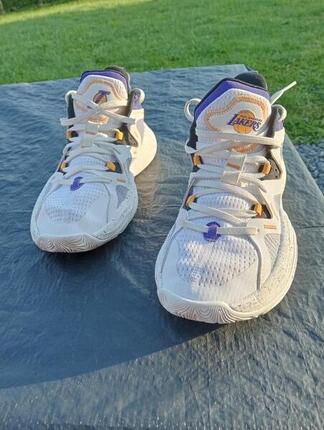 Entre Particuliers - Chaussures de basket homme/femme pointure 40