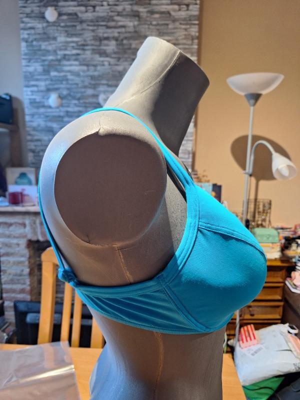Entre Particuliers - Haut de bikini Go-sport, taille 95E 2/5