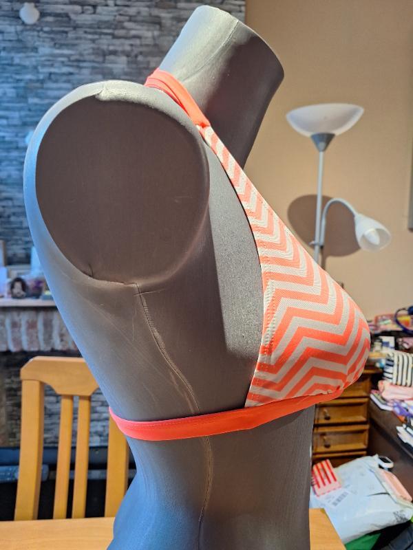 Tussen Particulieren - Up2Glide,bikinitopje,maat 40 2/5