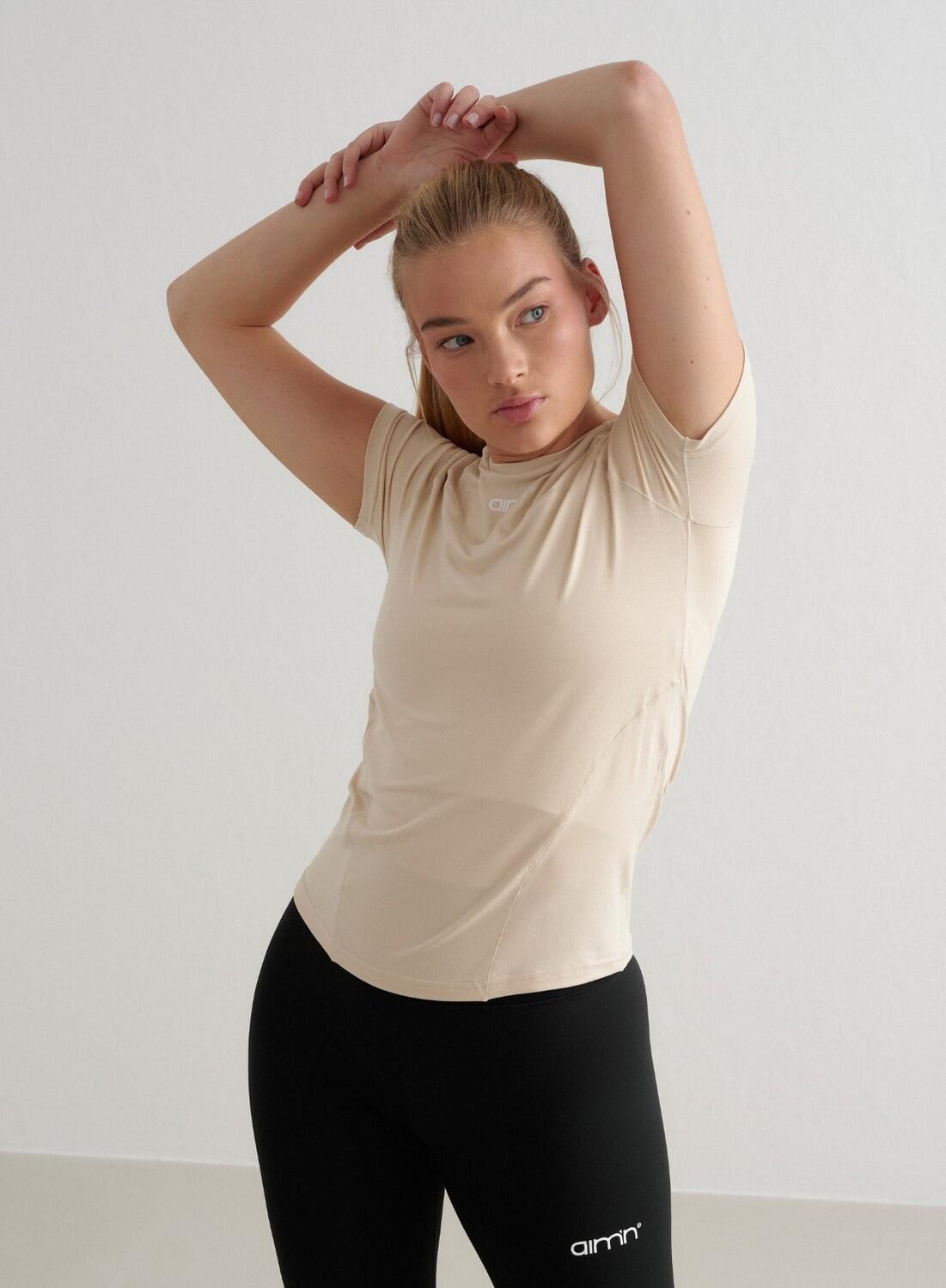 AIM'N Dames Yoga T-shirt met Korte Mouwen Zacht Vochtafvoerend Crème