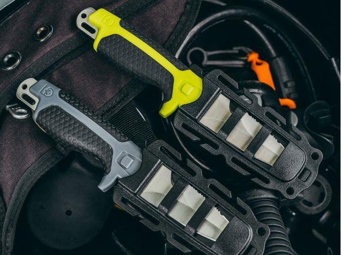 Couteau de secours GearAid TANU 76 mm inox 304, full tang, étui rapide 4/4