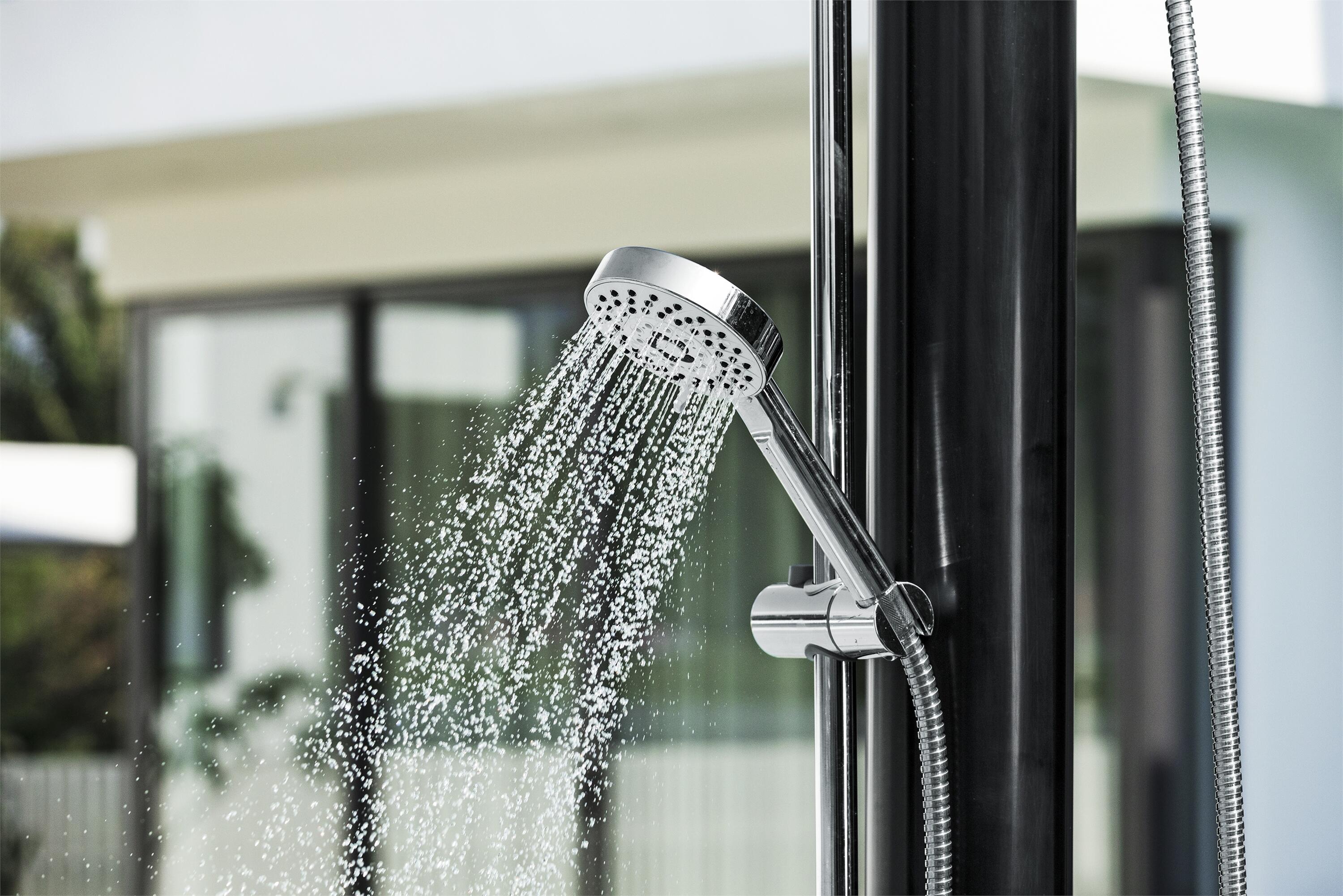 Douche solaire de piscine 20 L 4/7