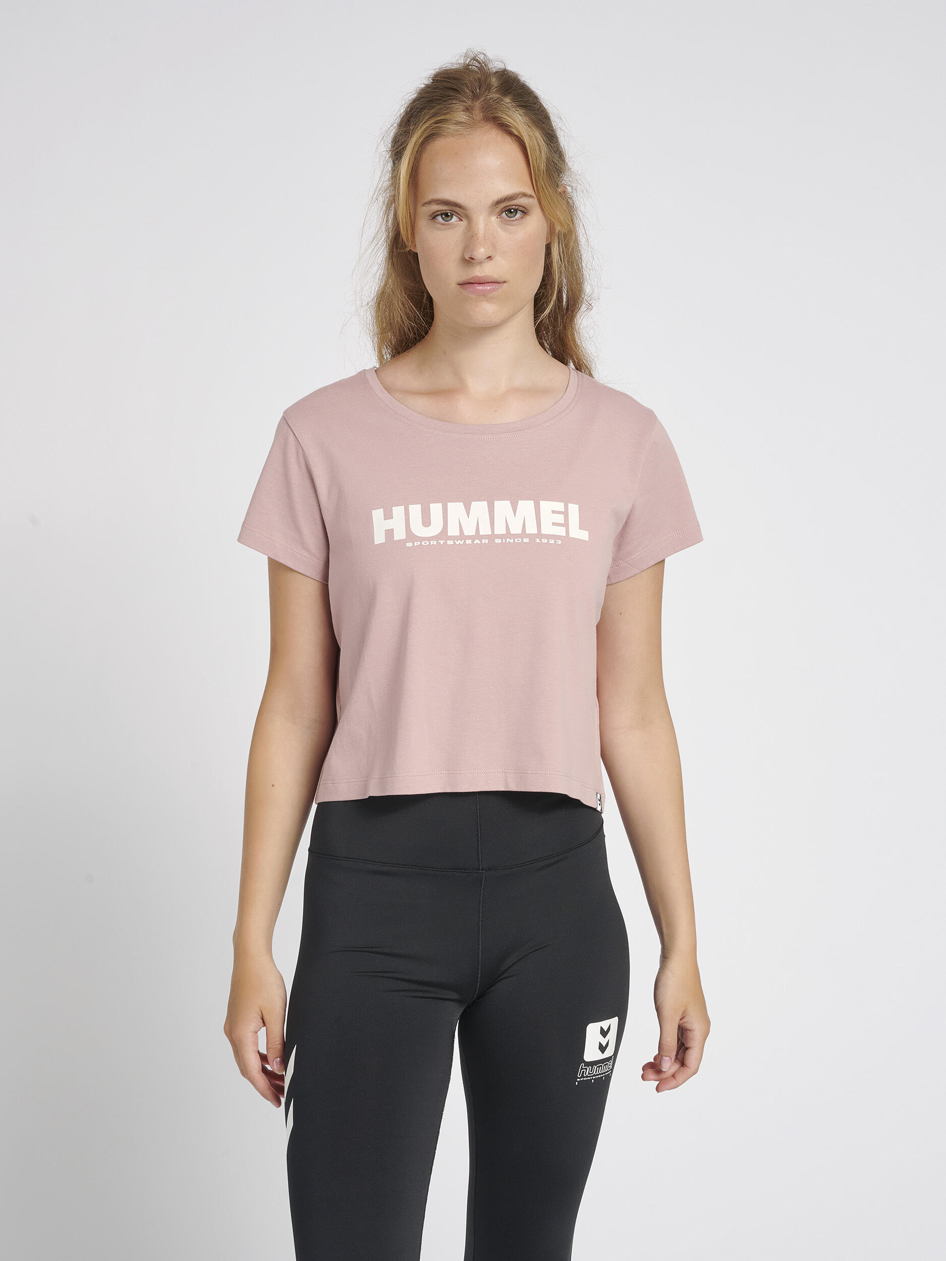 Hmllegacy Woman Cropped T-Shirt T-Shirt Manches Courtes Femme 1/5