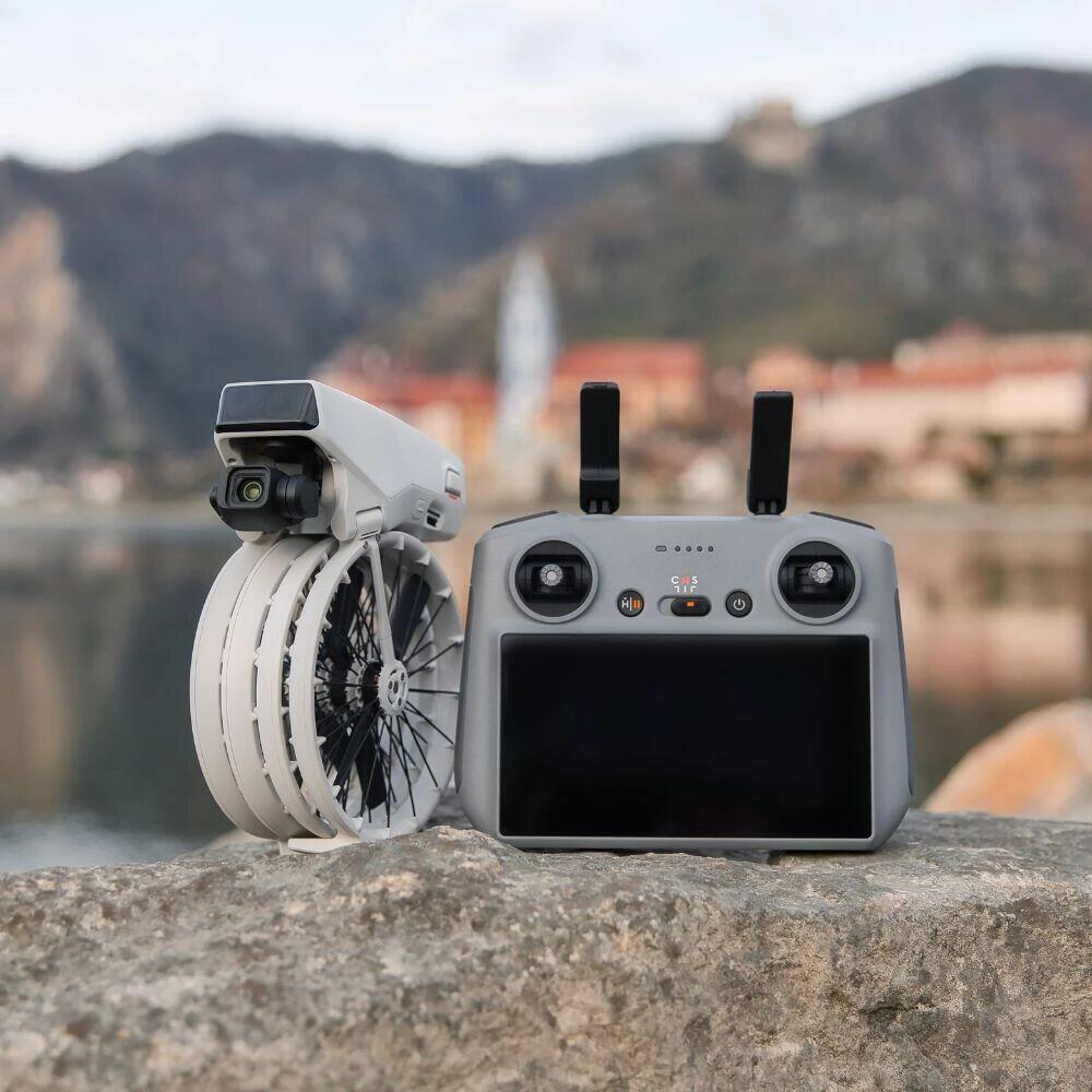 DJI Flip Drohne mit DJI RC 2 Fernsteuerung 4/7