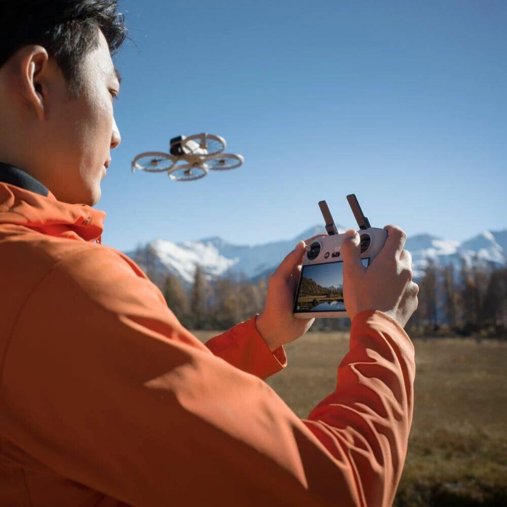 DJI Flip Drohne mit DJI RC 2 Fernsteuerung 2/7