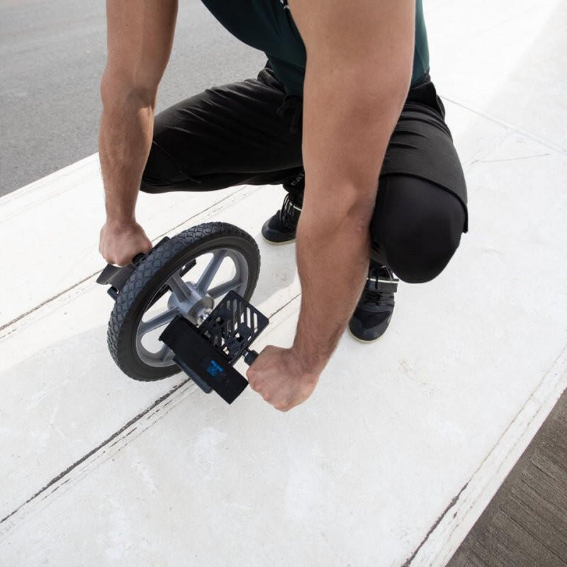 POSILOVACÍ KOLEČKO ULTRA WHEEL ČERNÉ SHARP SHAPE 3/3