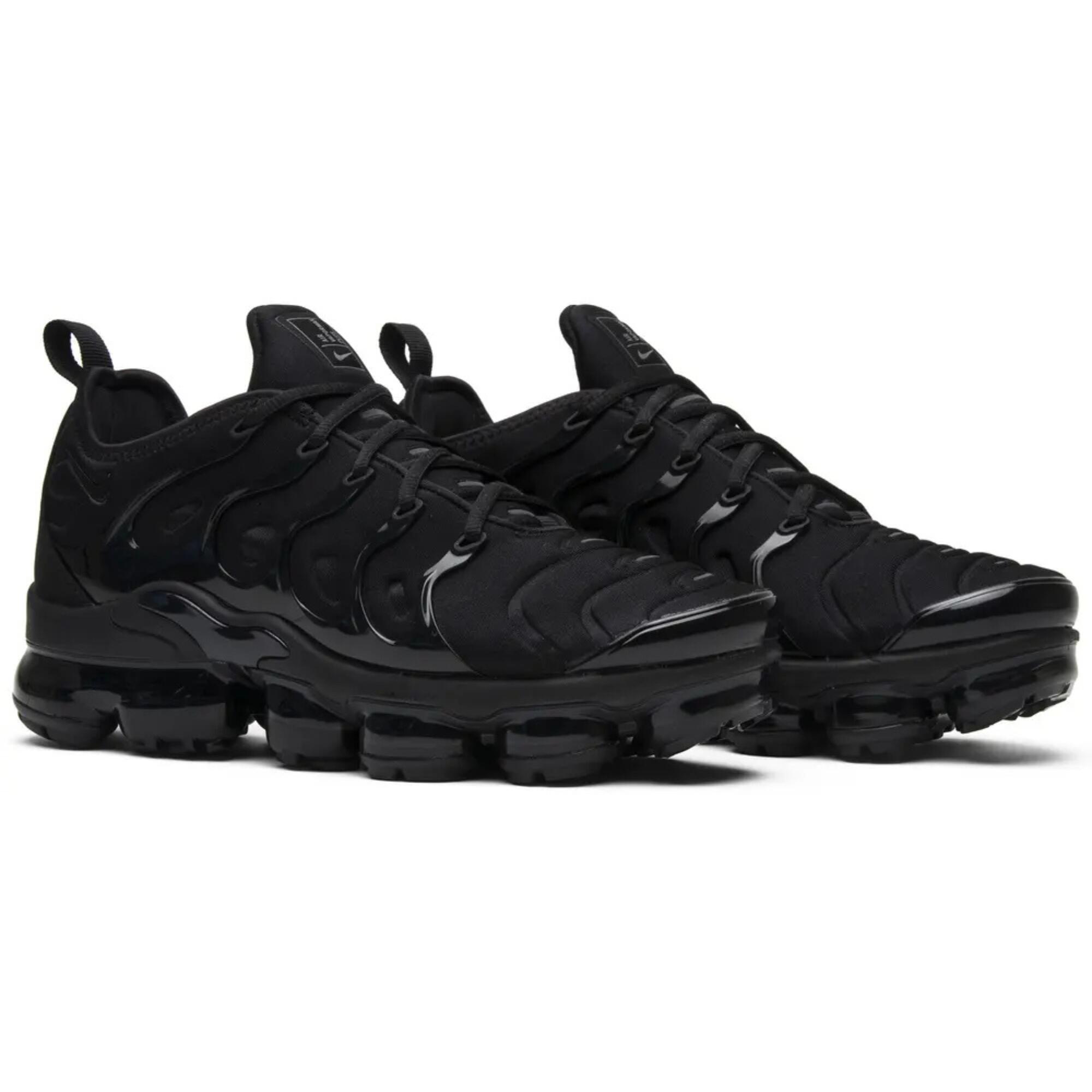 Nike Air VaporMax Plus Triple Black 4/5