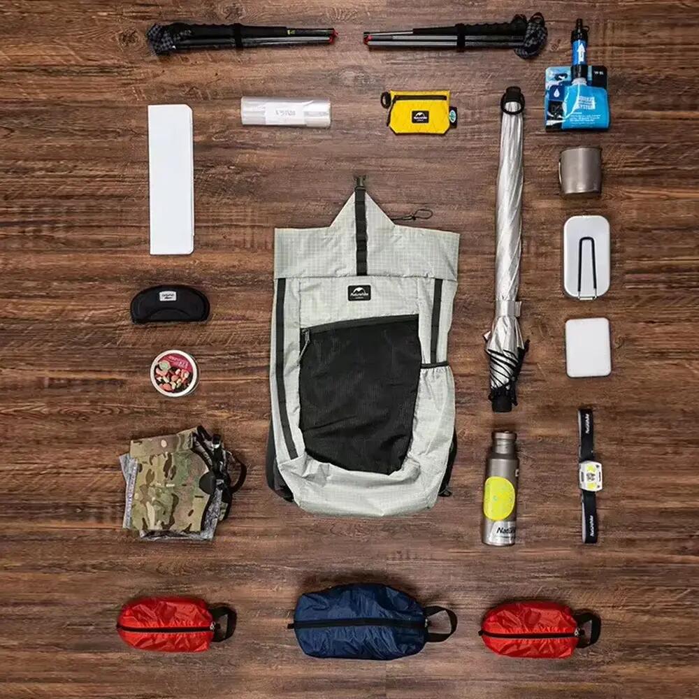 Mochila de montaña y trekking 20L NATUREHIKE Ultraligera Negra 3/4
