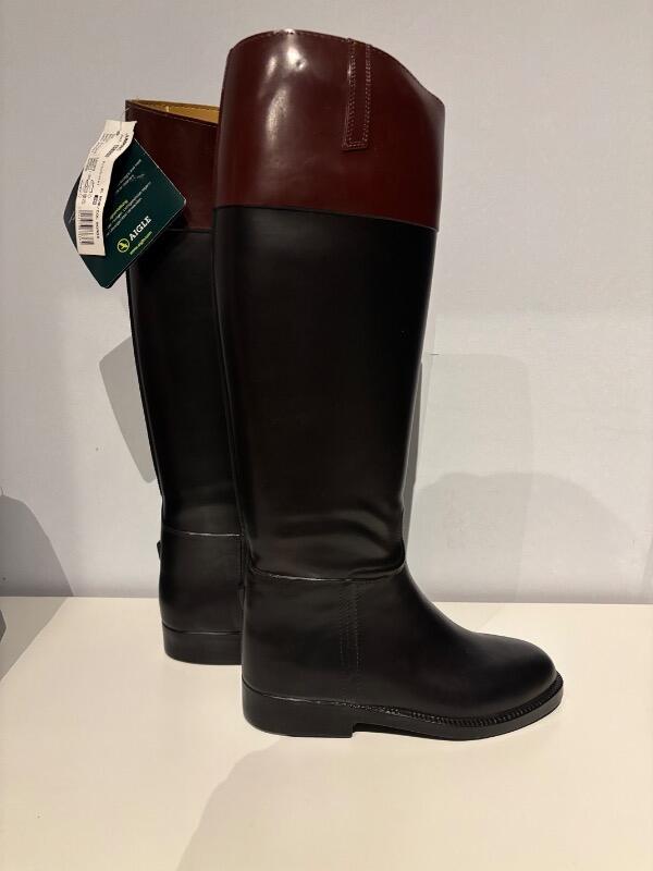 AIGLE picture