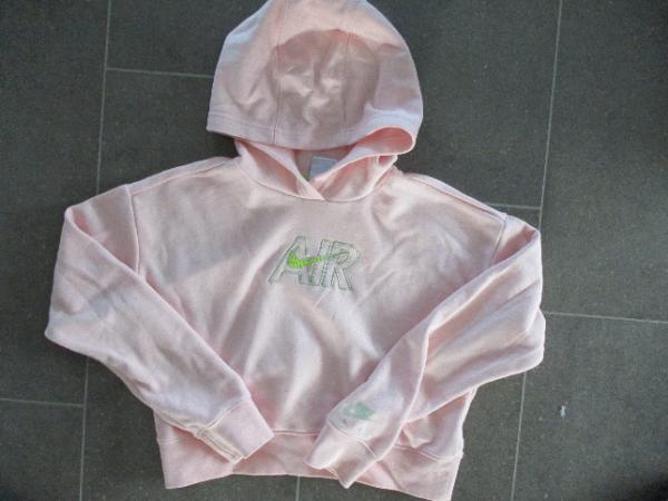 NIKE picture