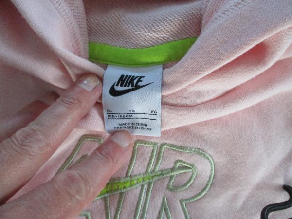 Entre Particuliers - Pull/sweat à capuche, Nike, comme neuf, taille 158 3/5