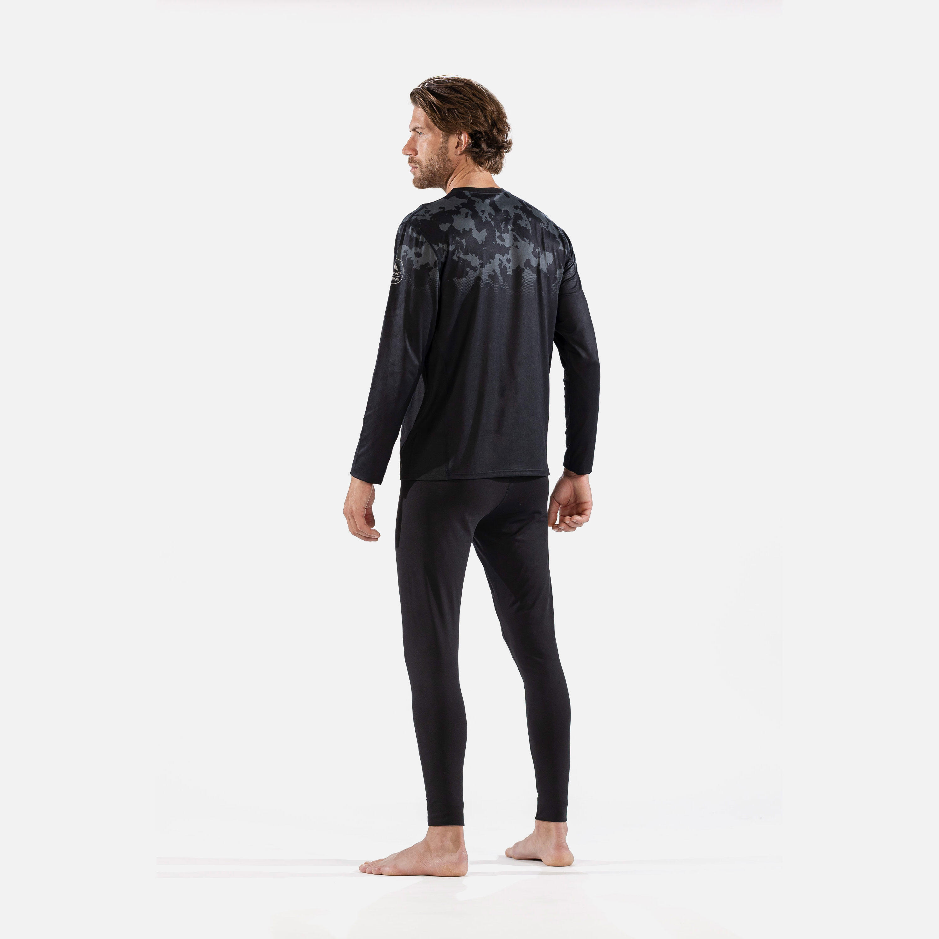 CarbonDri Bodyfit Broken Map Mens Crew Neck Black 4/7
