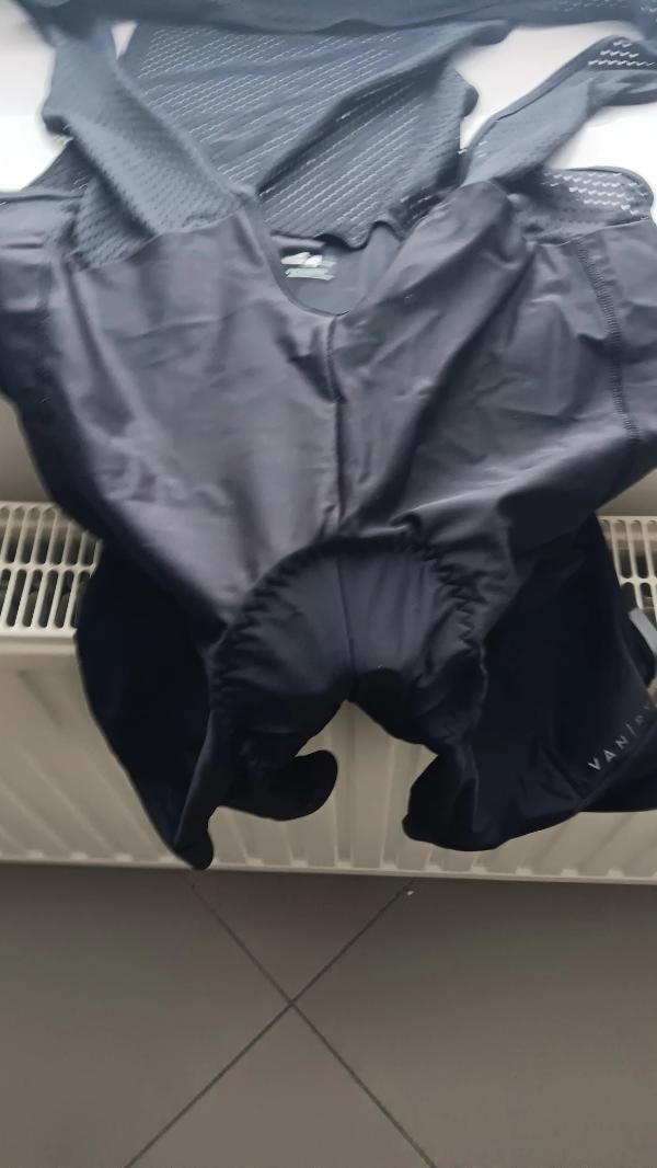 Tussen Particulieren - Fietskleding - shirt XL - fietsbroek 2XL 2/3