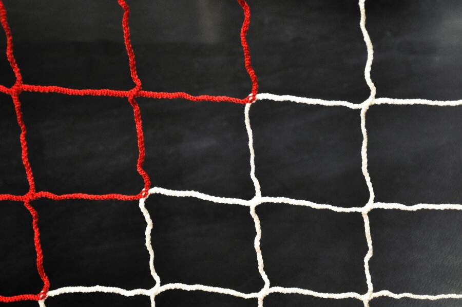 Síť na fotbalové branky o rozměrech 7,32 x 2,44 x 2 x 2m bílo-červená 2/4