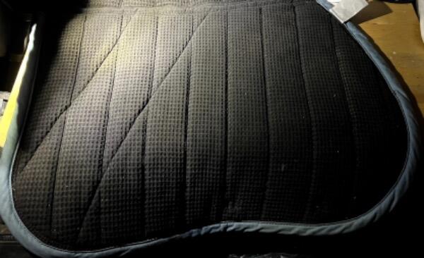 Entre Particuliers - Tapis de selle - Bleu marine 3/4