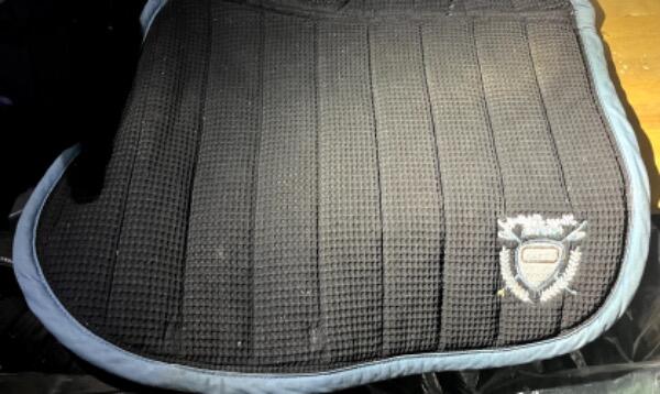 Entre Particuliers - Tapis de selle - Bleu marine 4/4