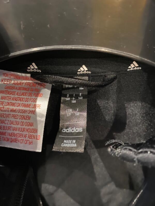 Tussen Particulieren - Adidas trainingspak voor kinderen 3/4