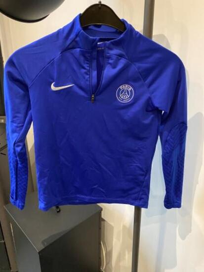 Tussen Particulieren - Nike trainingspak voor kinderen