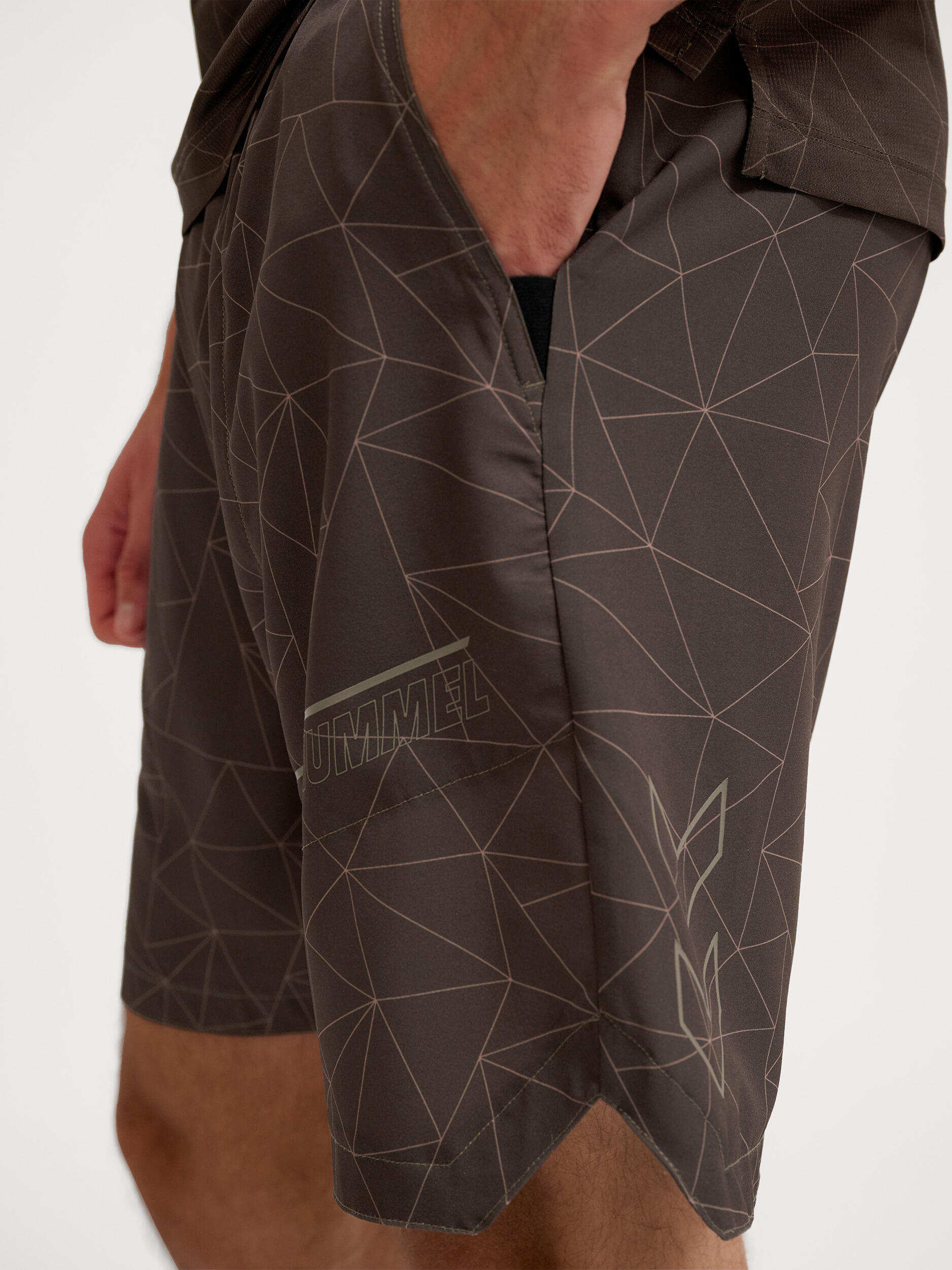 Shorts con tasca Hummel Court Aop 4/7