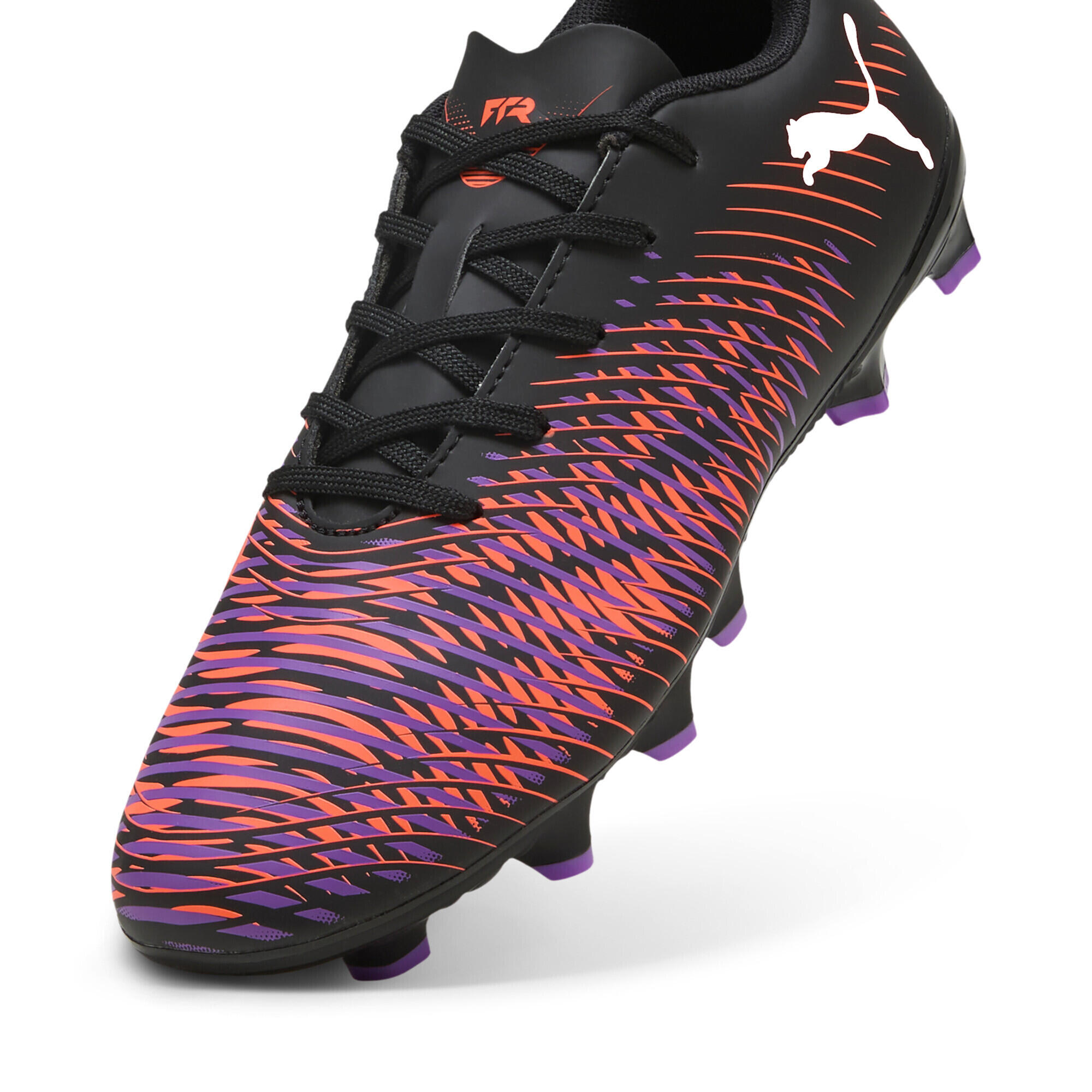 Scarpe da calcio FUTURE 8 PLAY FG/AG per ragazzi PUMA Black White Glowing Red 6/7