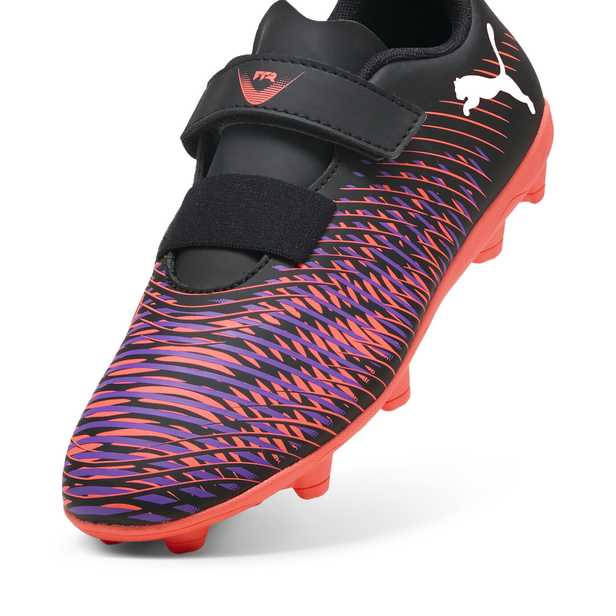 Scarpe da calcio FUTURE 8 PLAY V FG/AG RB per ragazzi PUMA 6/7