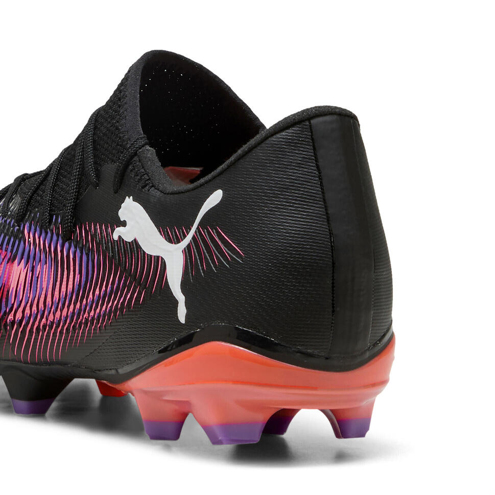 Buty piłkarskie FUTURE 8 MATCH FG/AG niskie PUMA Black White Glowing Red