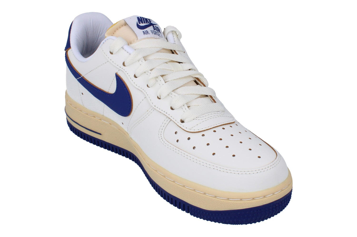 Sneakers Donna  Nike Air Force 1 '07 WHITE 4/5