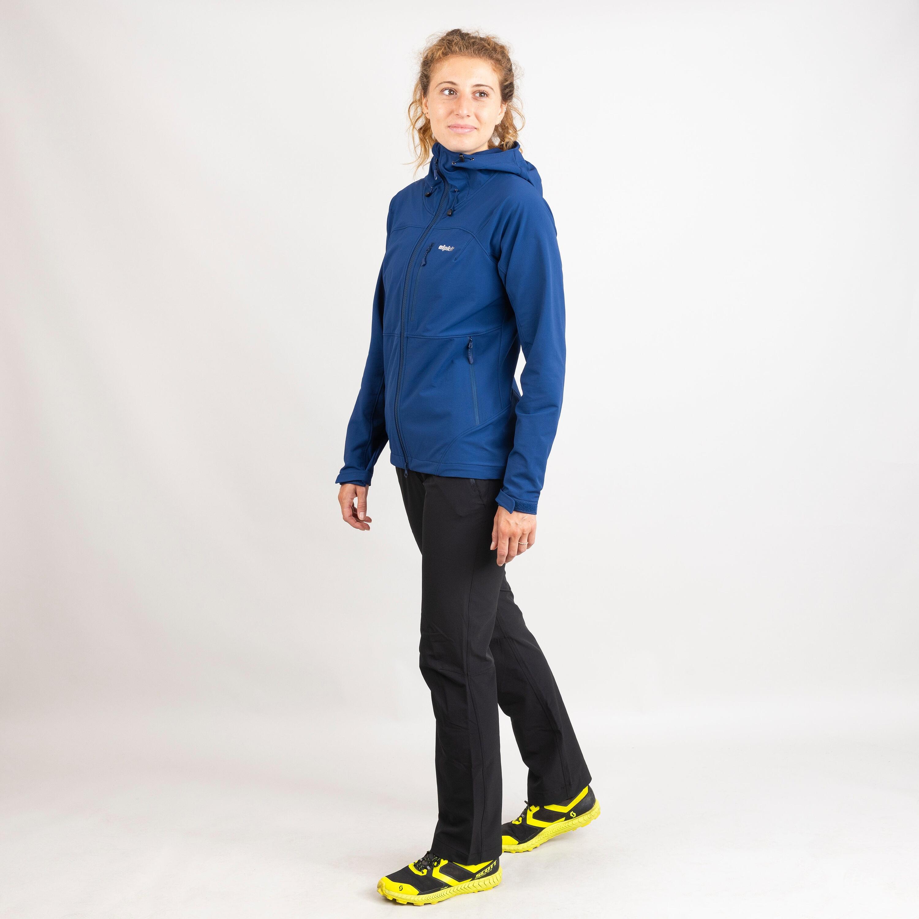 Resolute Softshell Windproof Jacket  [Womens] 2/7