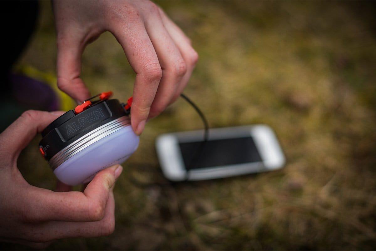 Lampray 200 Lumen Rechargeable Camping Lantern 3/7