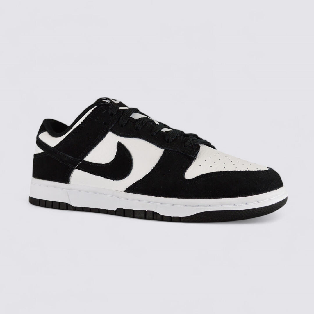 Nike Dunk Low Retro SE Suede Panda 2/5