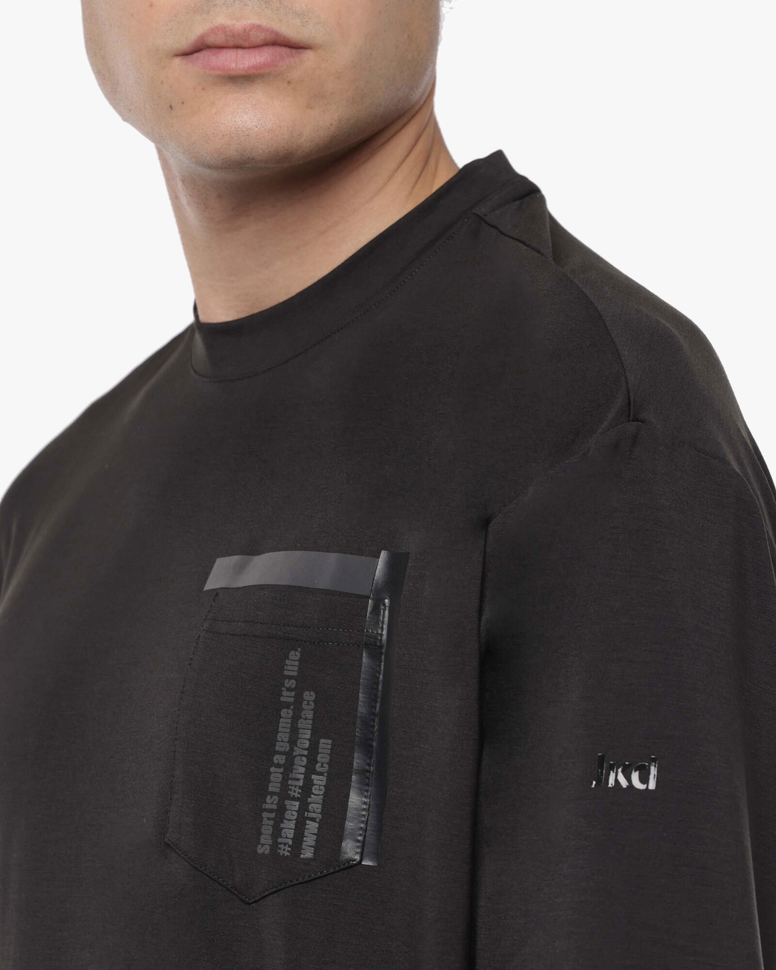 t-shirt  nero da uomo in mat. sintetico da fitness 3/4