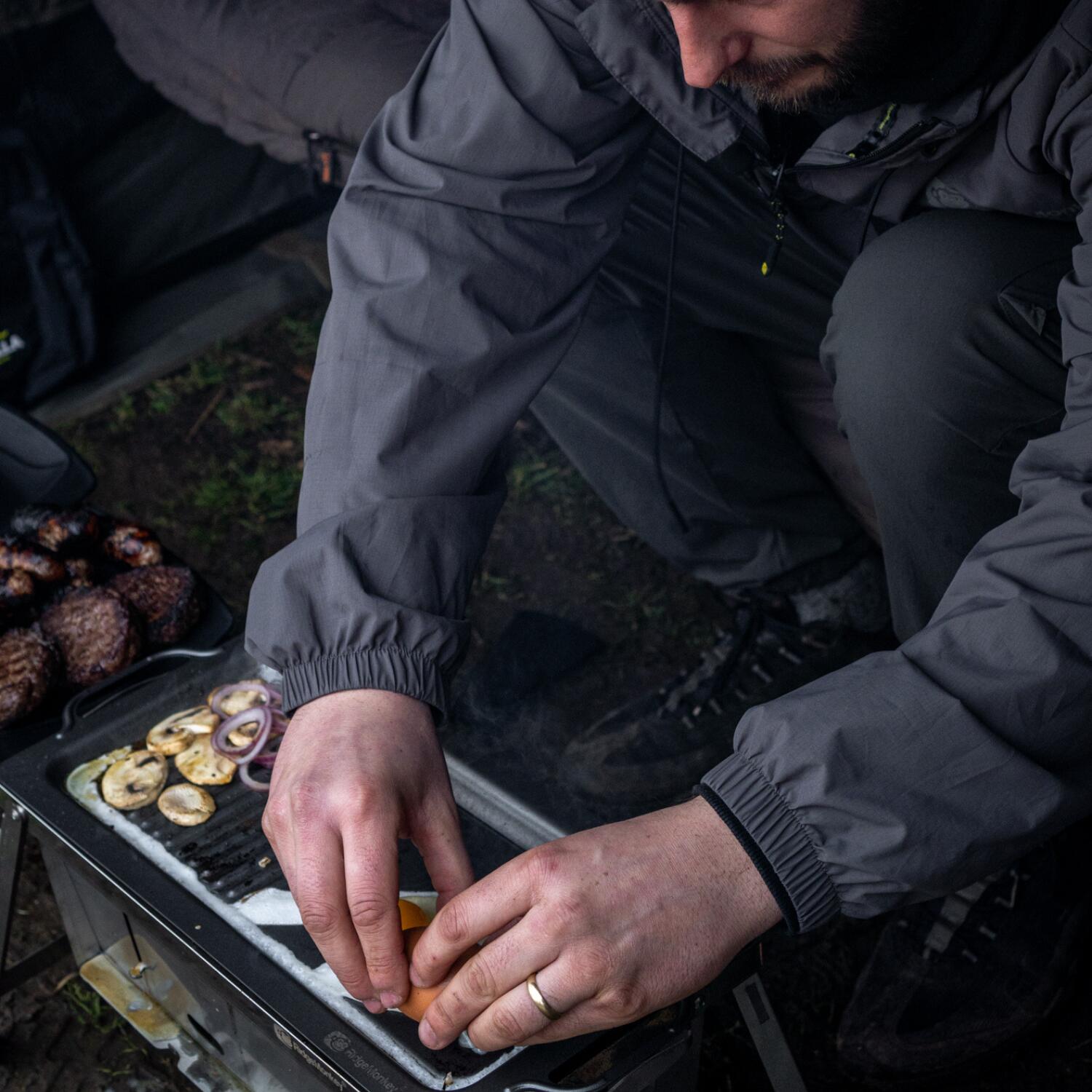 Placa de Cozinha RidgeMonkey Grilla BBQ - Ferro Fundido de Superfície Dupla 4/7
