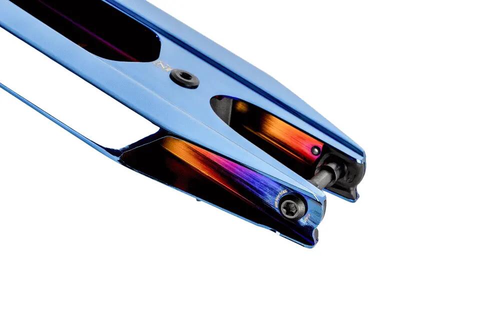 ETHIC Deck Pandemonium V2 Bleu Chrome 4/6