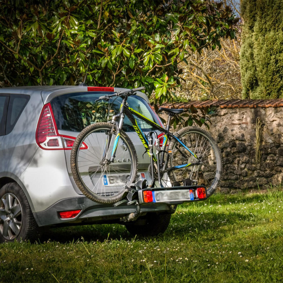 Novo porta-bicicletas buzzy bee 2 com engate para 2 bicicletas 6/7