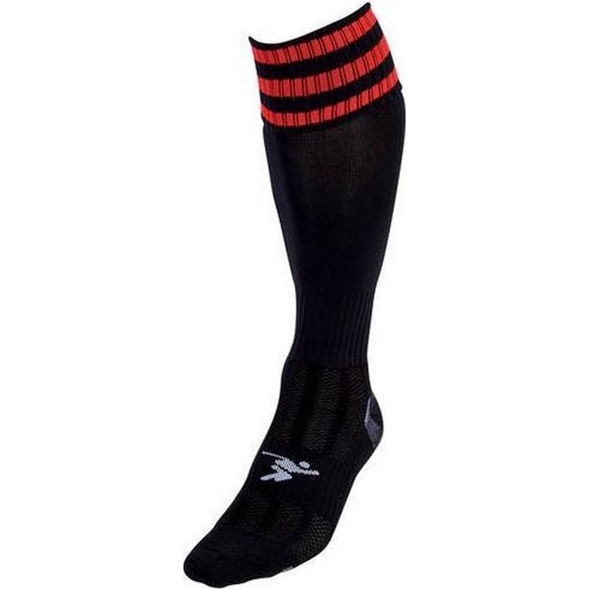 black / red