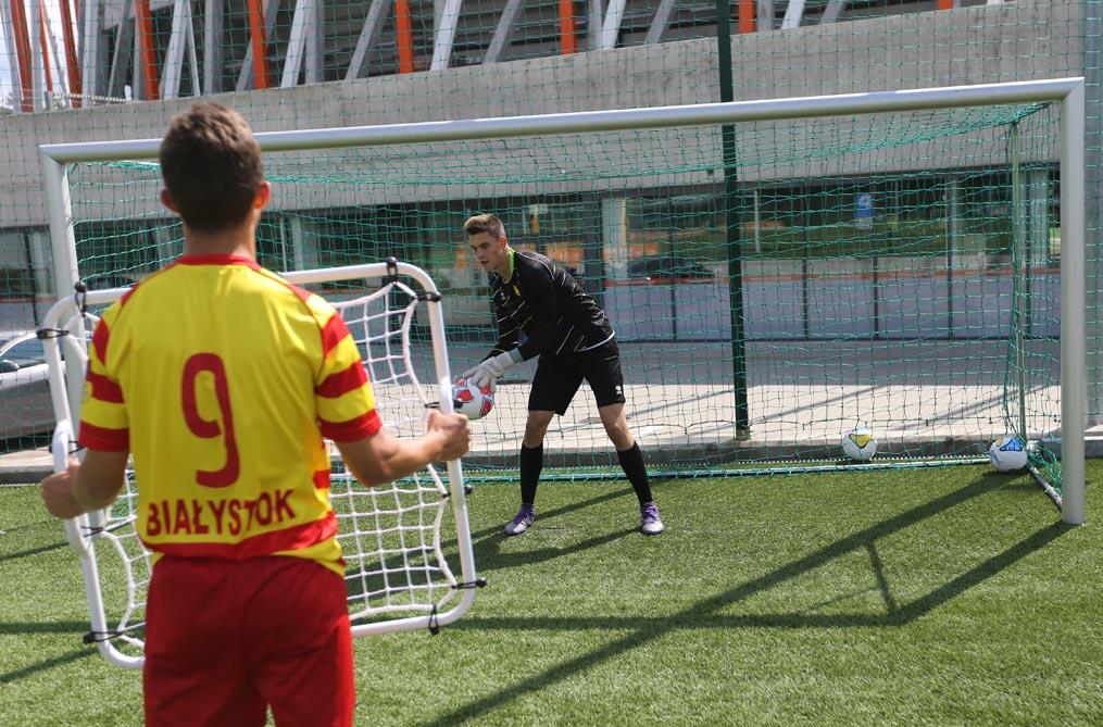 Rebounder piłkarski dla trenera bramkarzy Yakimasport Mini 2/4