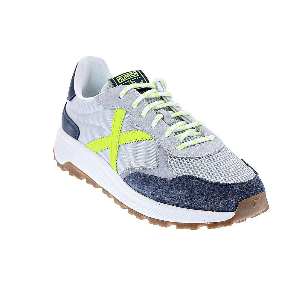 Scarpe Munich modello 4599008 per uomini 4/5