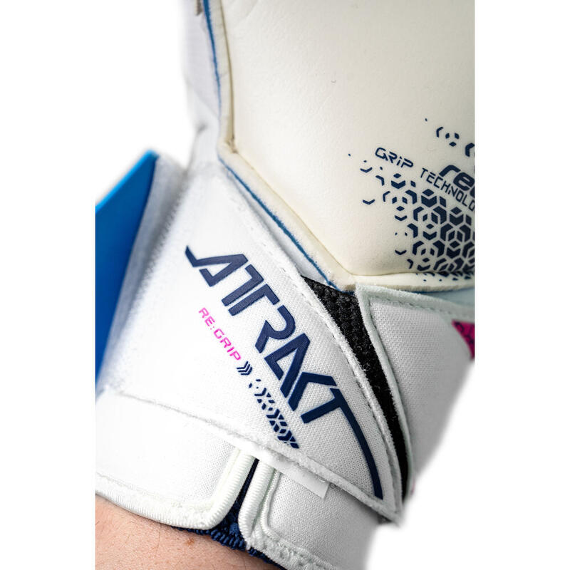 REUSCH Torwarthandschuhe Attrakt RE:GRIP Evolution