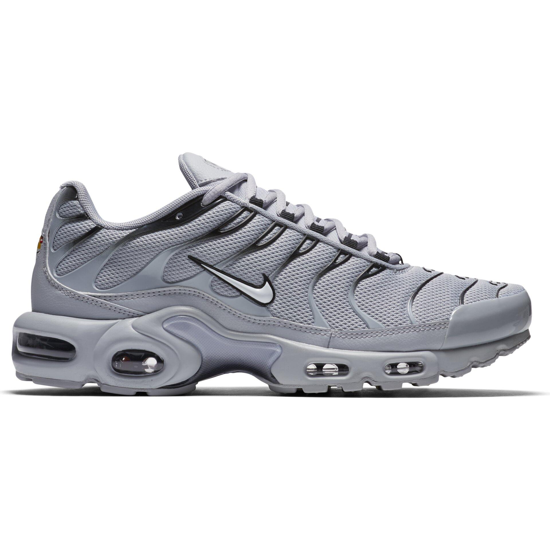 NIKE picture