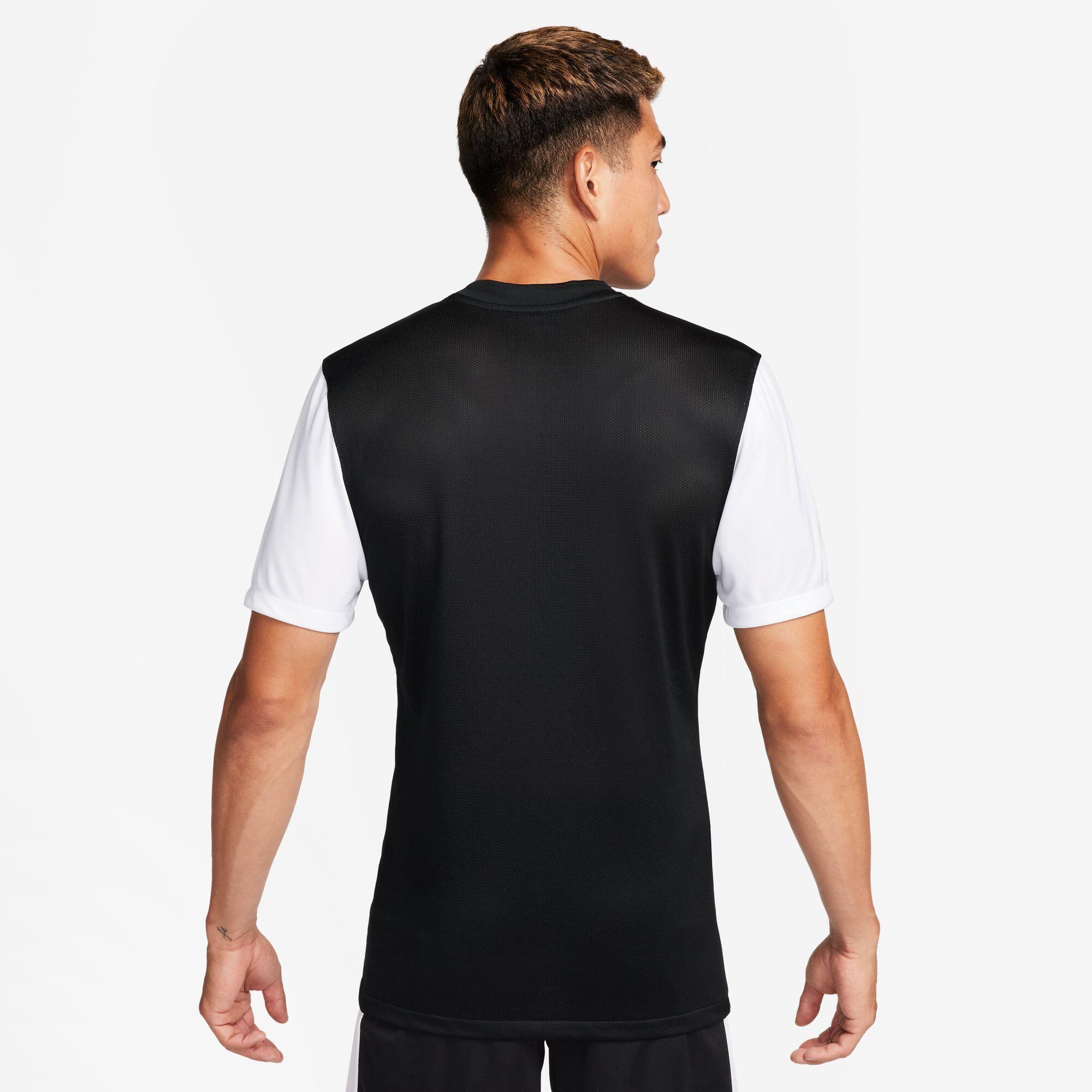 CAMISETA NIKE TROPHY V DR0933-010 4/4