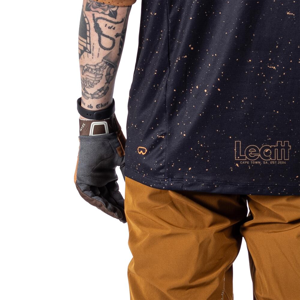 Maglia MTB Enduro 3.0 elastica con maniche a tre quarti Marrone Uomo 2/7