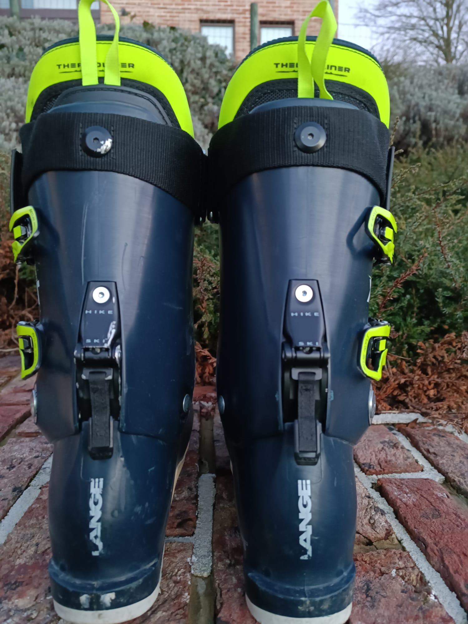 Tussen Particulieren - SKISCHOENEN 3/4