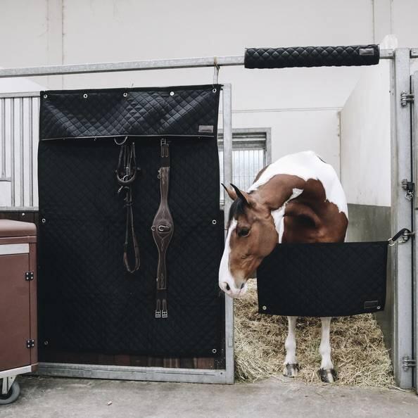 KENTUCKY HORSEWEAR Zwart Stable Curtain