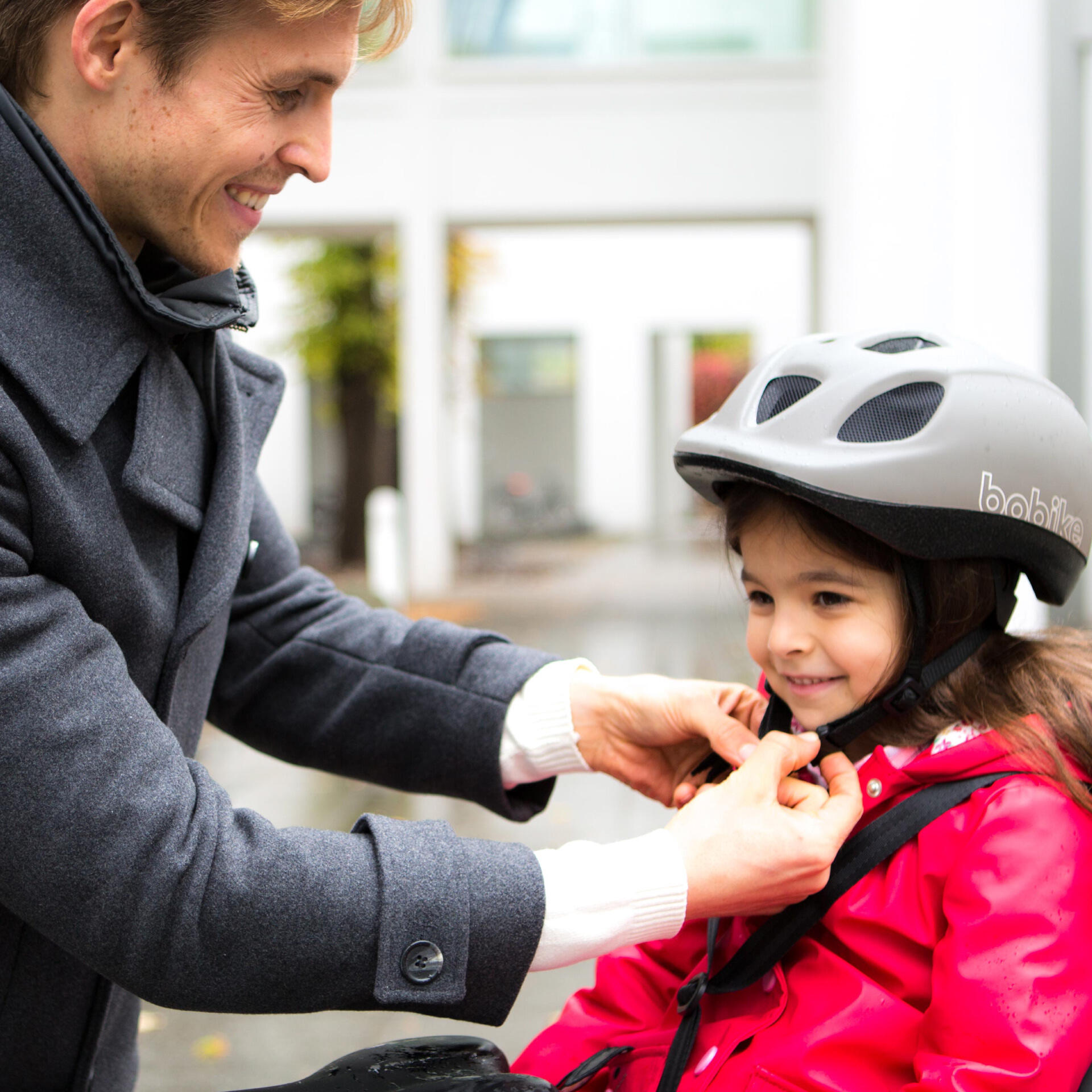 Casco Junior versátil para Bicicleta & Deportes GO Magdalenas De Vainilla 4/5